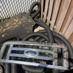 2011 Ford f250 Grill