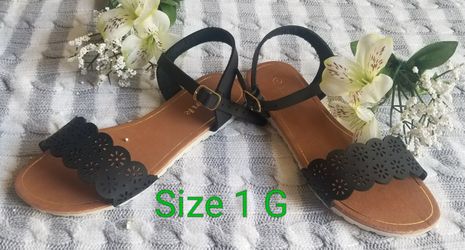Girl sandals