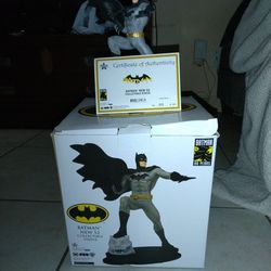 Limit Edition Batman Collectible Statue  #13 Of 500