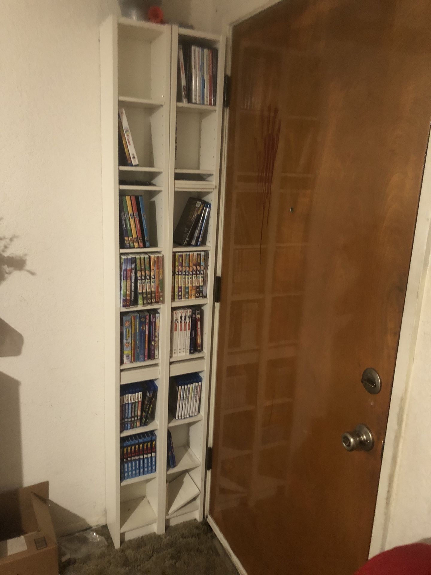 CD/ DVD Shelves