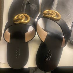 Gucci Flat Marmot Leather Thong