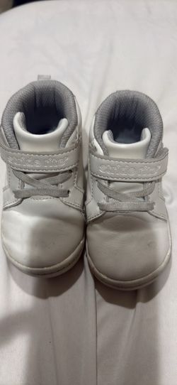 Stride Rite toddlers boys white shoes