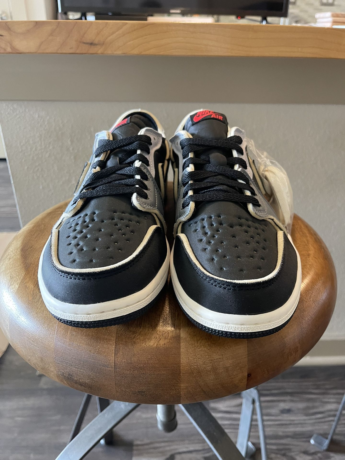 Louis Vuitton X Travis Scott Air Jordan 1 Low OG SP Damier AzurBrownLV  Monography AJ1 Basketball Shoes for Sale in Denver, CO - OfferUp