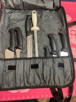 Mercer knife set and knife roll