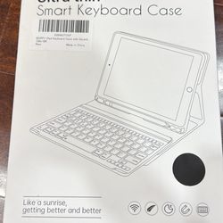 Ultra Thin Smart Keyboard Case for iPad 10th 10.9 2022