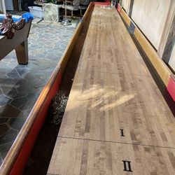 18’ American Shuffle Board Table