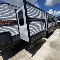 2021 Wildwood 33 Foot BUNKROOM