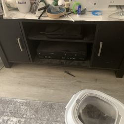 Free TV Stand