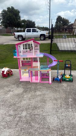 Toys sold together