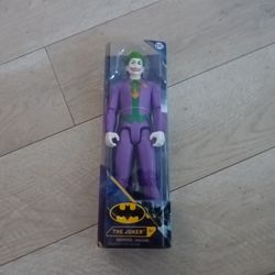 9 Inch Joker And Batman Figures