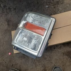 08 To 2010 Ford F250 F350 Headlight RH Passenger