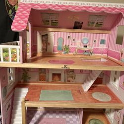 Doll House 