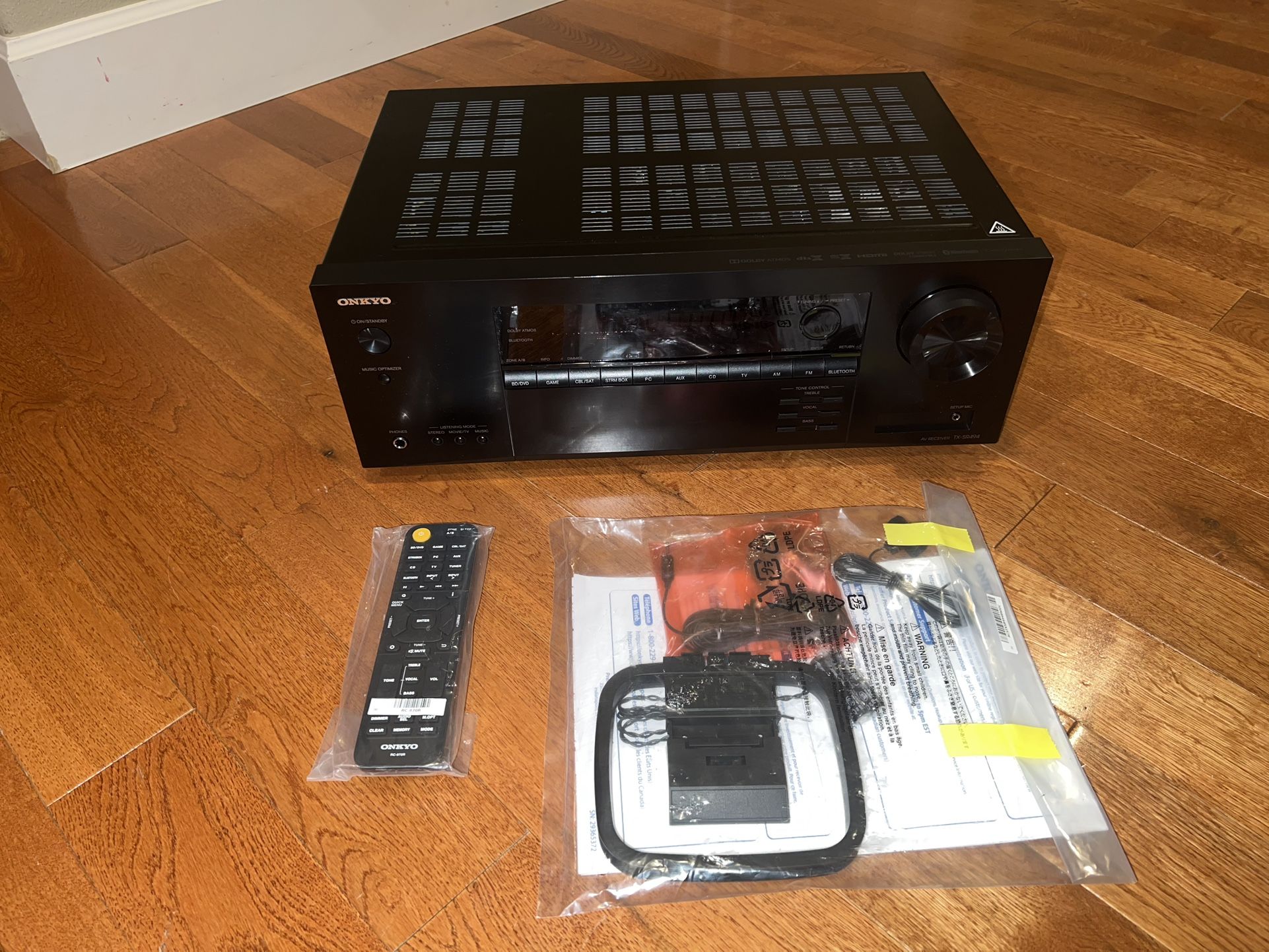 Onkyo TX-SR494 7.2 channels AV Receiver NEW with warranty