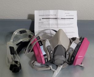 Half-Face Respirator with P100 Filters and Safety Goggles