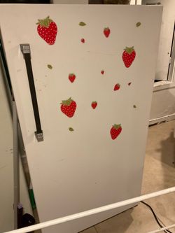 5 foot Kenmore standup freezer works absolutely perfect