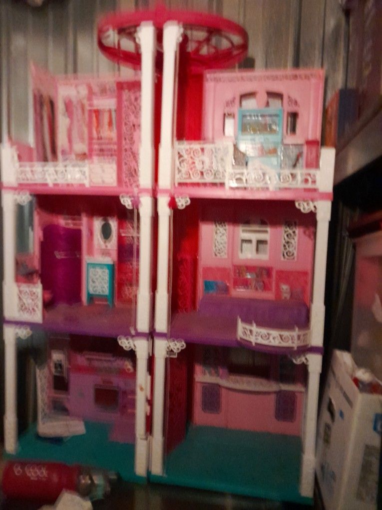 Barbie Dreamhouse