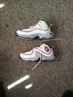 WOMEN NIKE AIR SIZE 9