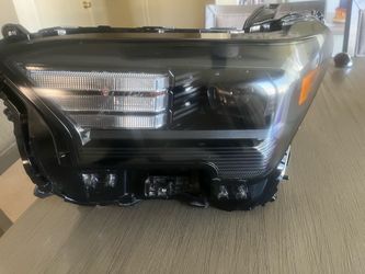 2026 TOYOTA TACOMA LEFT HEADLIGHT
