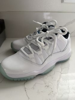 Air Jordan 11 Retro Low