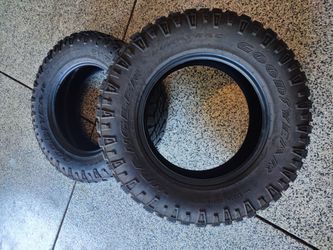 2 LT 275/65/18 R18 GoodYear Wrangler Duratrac