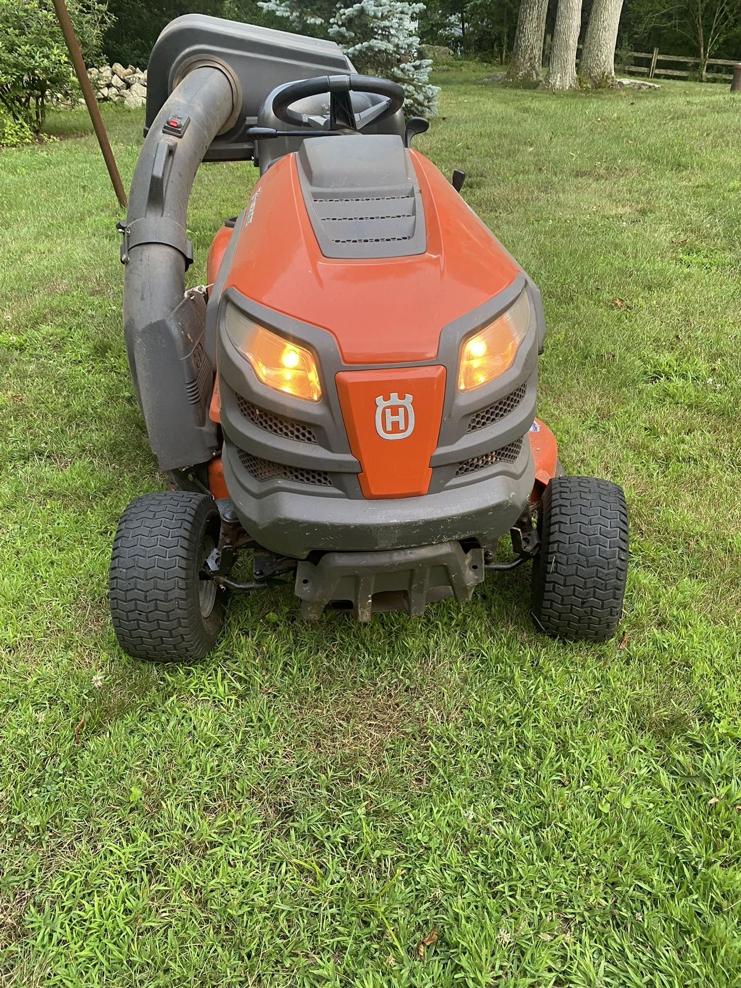 Husqvarna Lawn Tractor