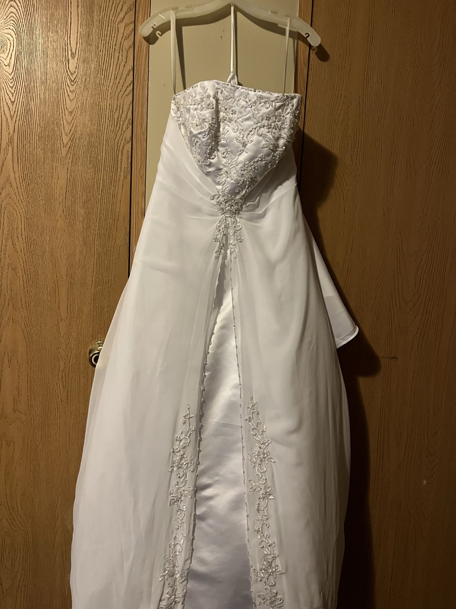 Brand New Size 12 Wedding Dress