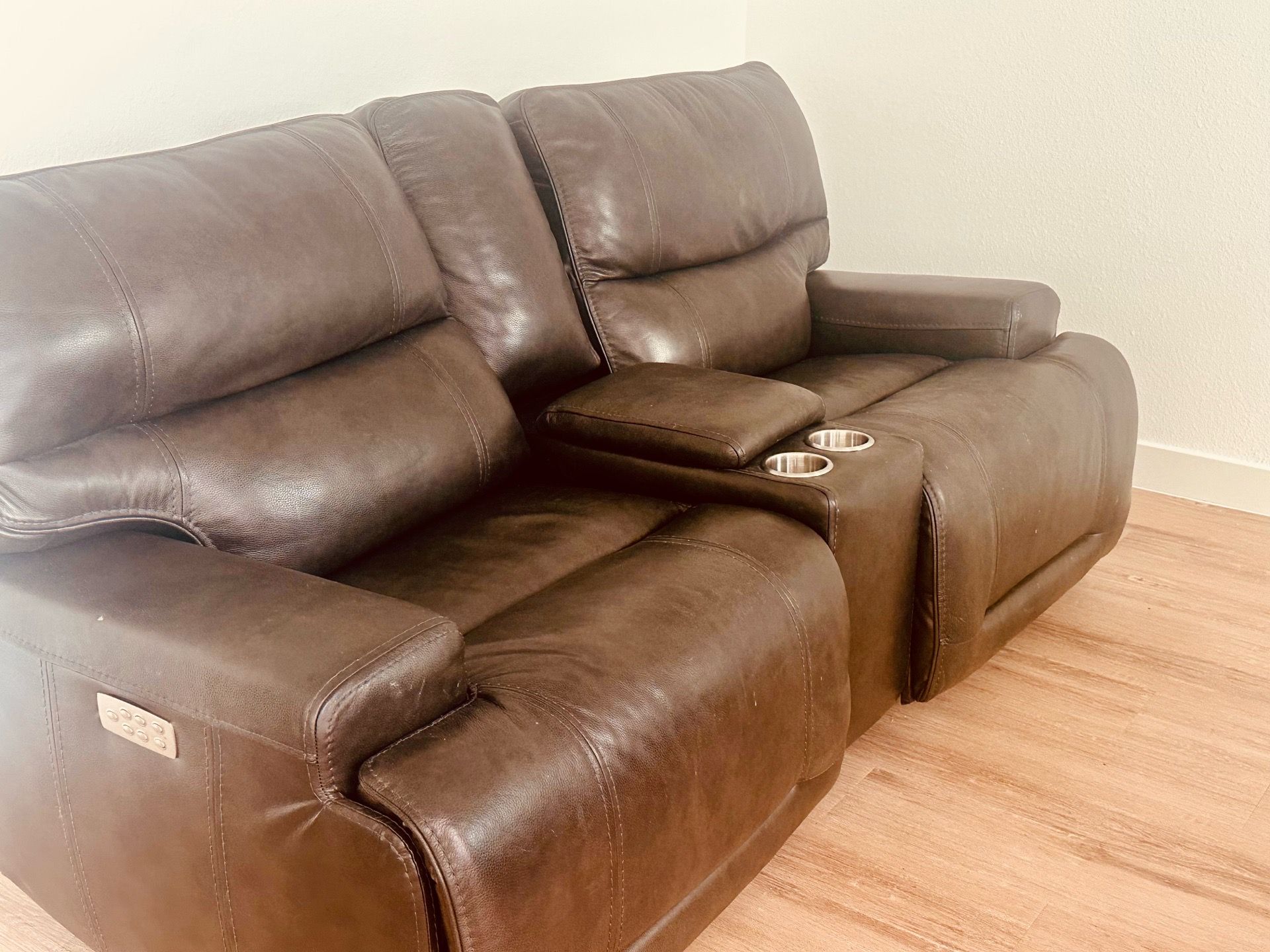 Leather reclining seats