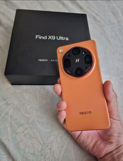 BEST OFFER/ Mejor Oferta 

OPPO FIND X9 ULTRA 
GLOBAL 
512GB 12GB RAM 
LOCKED / BLOQUEADO

Like New / Como Nuevo

Esta bloqueado SOLD AS IS