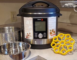 Large Instant Pot Stainless Liner for Sale in Seattle, WA - OfferUp