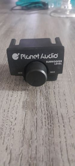 Planet Audio Bass Control