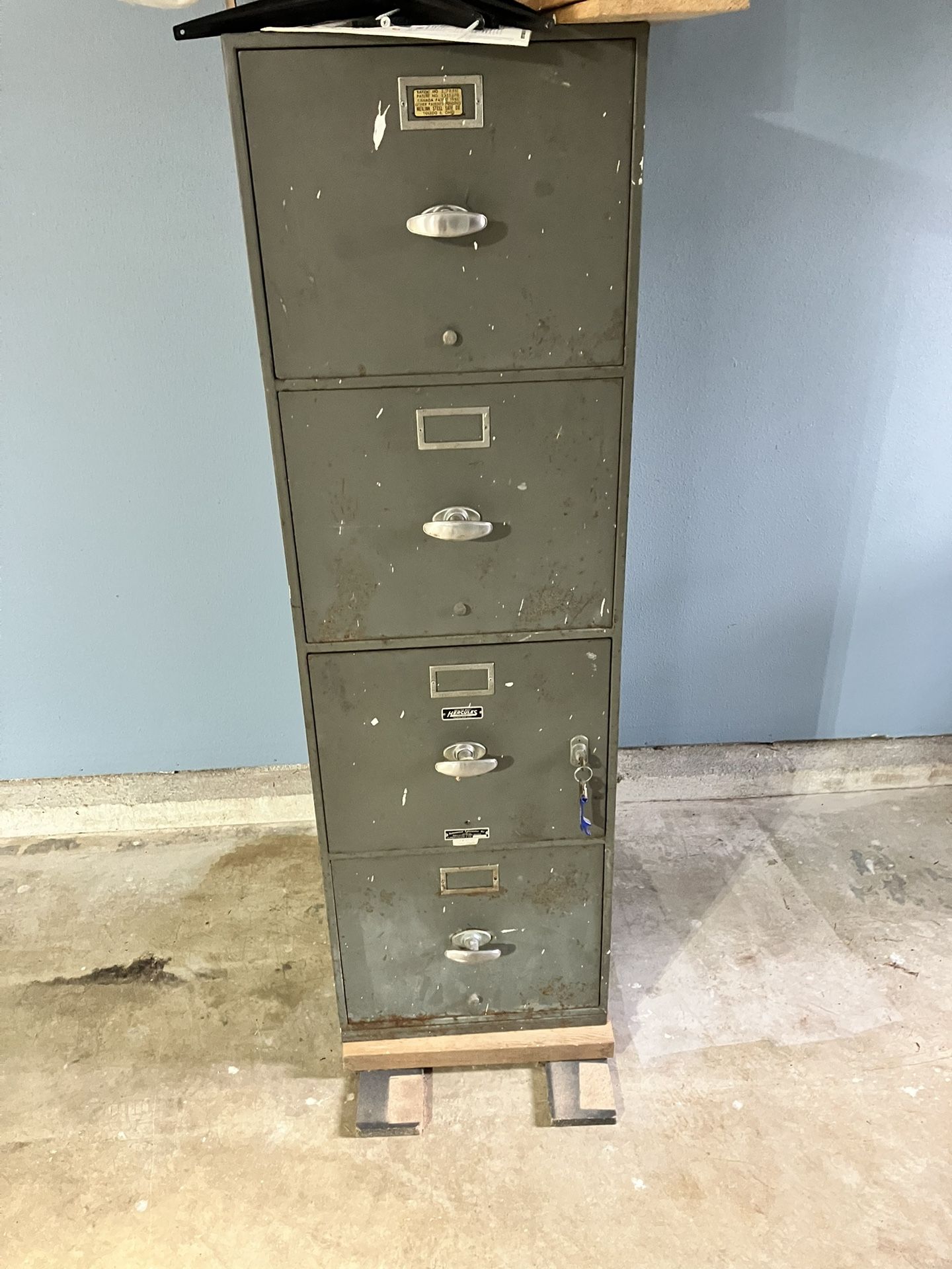 Hercules 4-drawer Fire-safe Insulted Filing Cabinet 