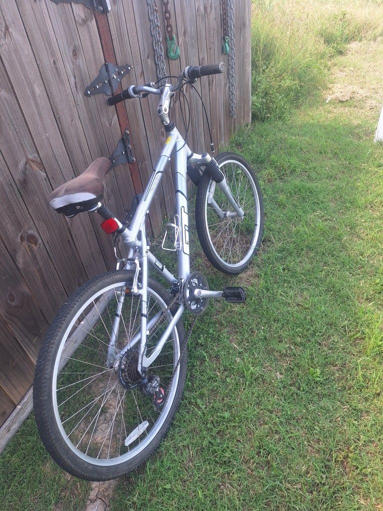 Gt Timberline Gravel Bike GT Timberline 26in Montain Bike