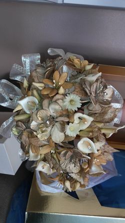Beautiful Ceramic Bouquet