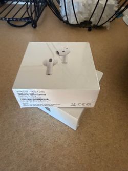 Airpods gen 4 Active Noise Cancelling.