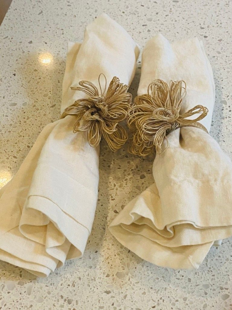 10 Cutlery Napkins