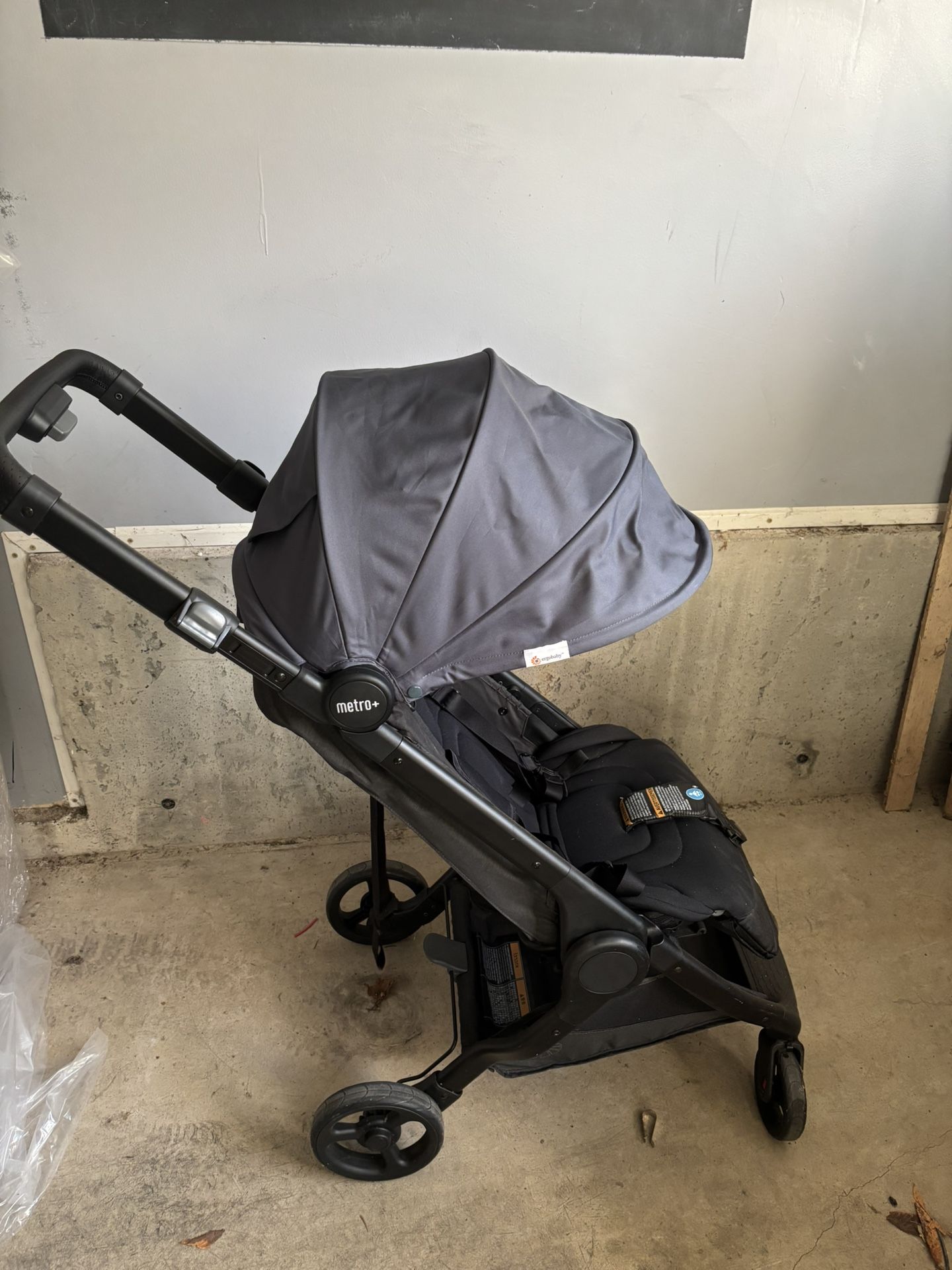 Ergobaby Metro+ Compact Baby Stroller
