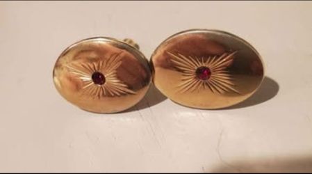 Vintage SWANK Gold Tone Cufflinks – Red Rhinestone Starburst Design
