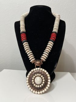 Tribal necklace