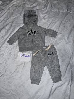 Baby Gap sweatsuit