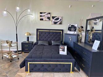 4- pieces Black Gold frame velvet King & Queen size Bedset