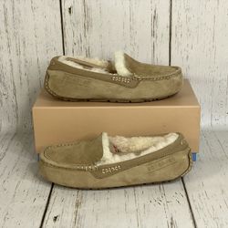 NEW women’s ugg ansley 40th anniversary slippers sand size women’s 5