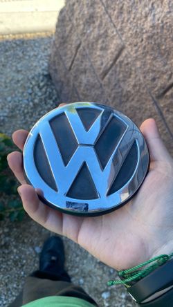 volkswagen emblem