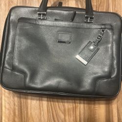 Tumi Astor Leather Briefcase W Strap