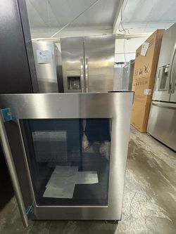 Hisense Stainless Steel Glass Door mini Refrigerator