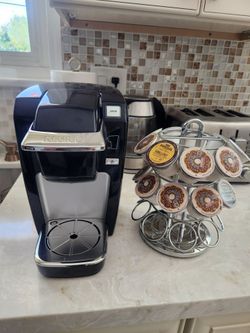 Keurig Mini Plus Brewing Coffee Maker And Carousel included!
