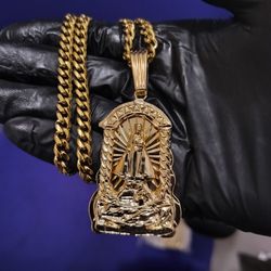 14k gold plated 6mm Cuban link chain and pendant 