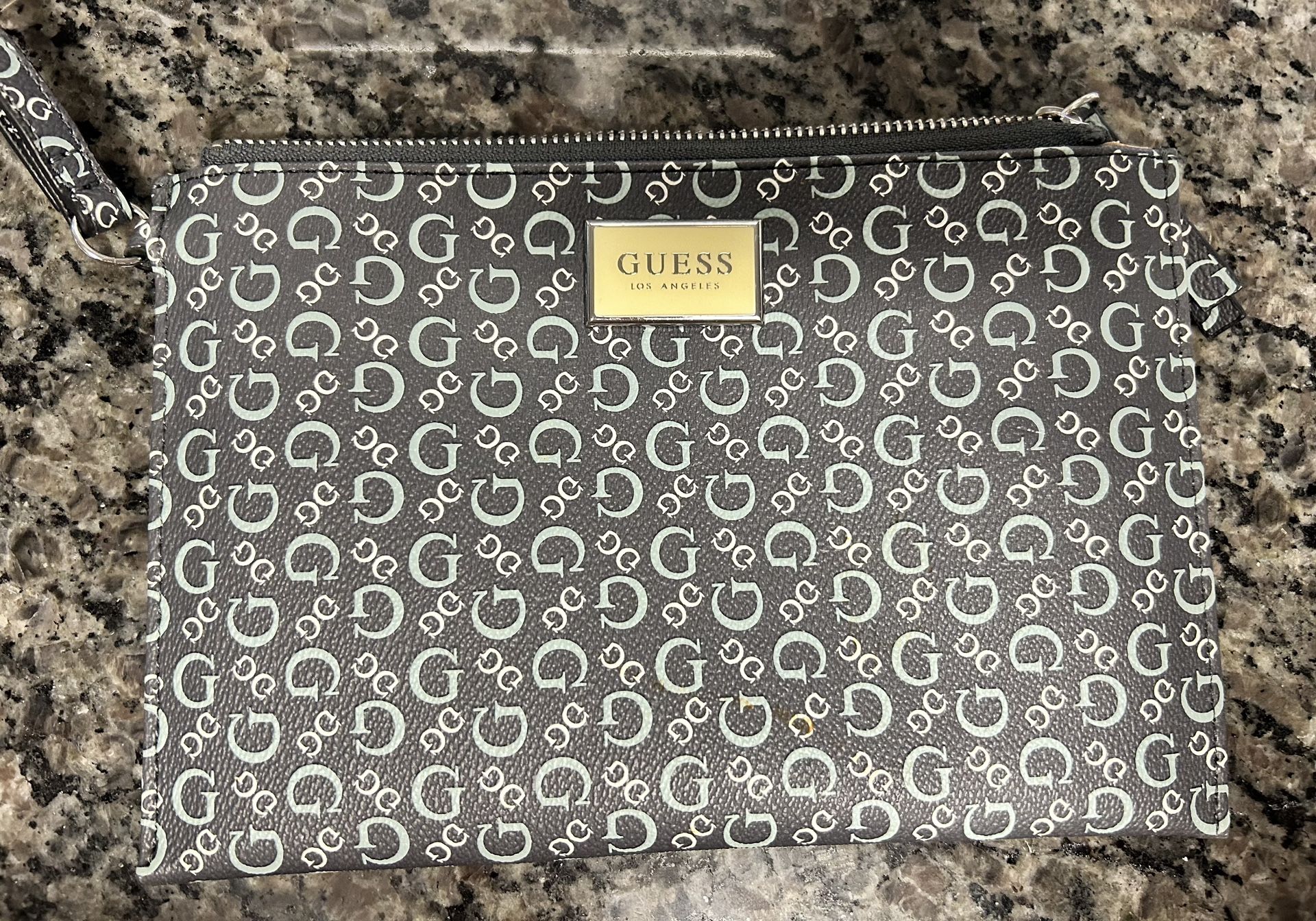 Guess Wristlet