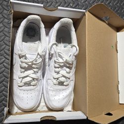 Michael Kors Georgie Trainer Like New