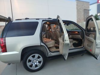 2007 GMC YUKON for sale good condition motor and transmisión God Condition AC work 175.000 miles clean title in the hand