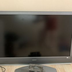 50” Sony Bravia HDTV W Stand